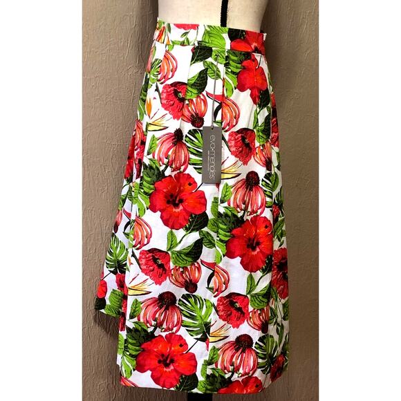 Eva Mendes New York & Co. Maddie Skirt Floral Red A Line Pleated Size 10 New - Picture 2 of 10
